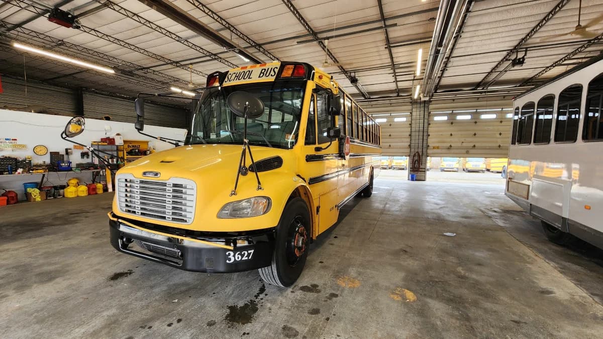 2011 Freightliner Thomas NJ 54 - Image 11