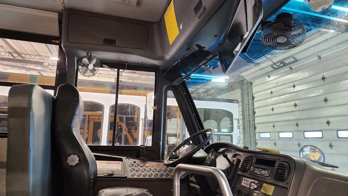 2011 Freightliner Thomas NJ 54 - Image 6