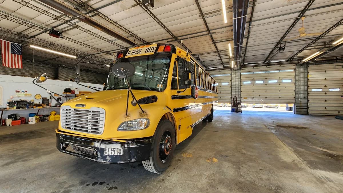 2011 Freightliner Thomas NJ 54 - Image 12