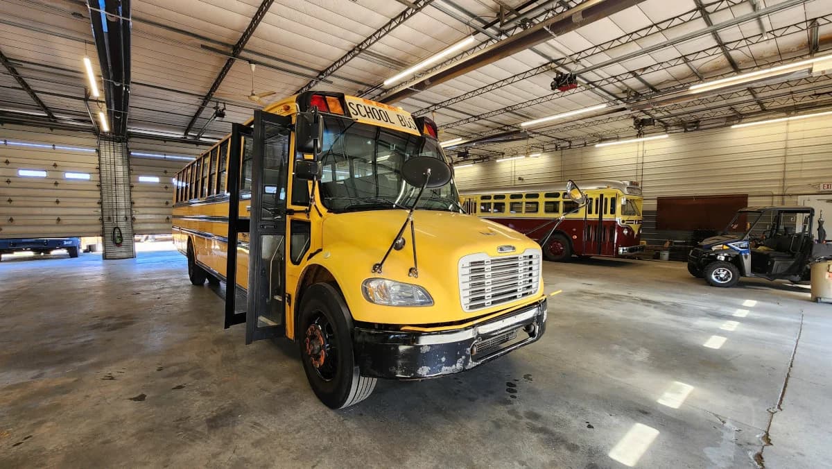 2011 Freightliner Thomas NJ 54 - Image 14