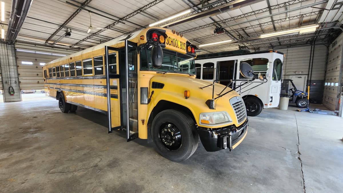 2011 Blue Bird Vision A/C - Image 20