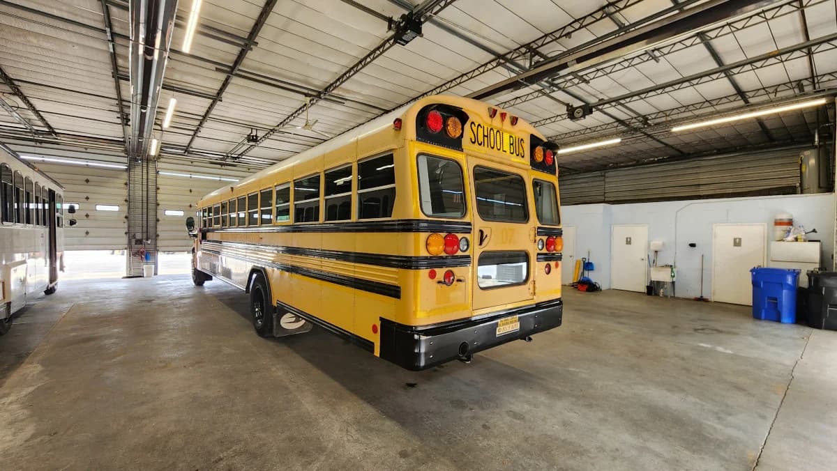 2011 Blue Bird Vision A/C - Image 4