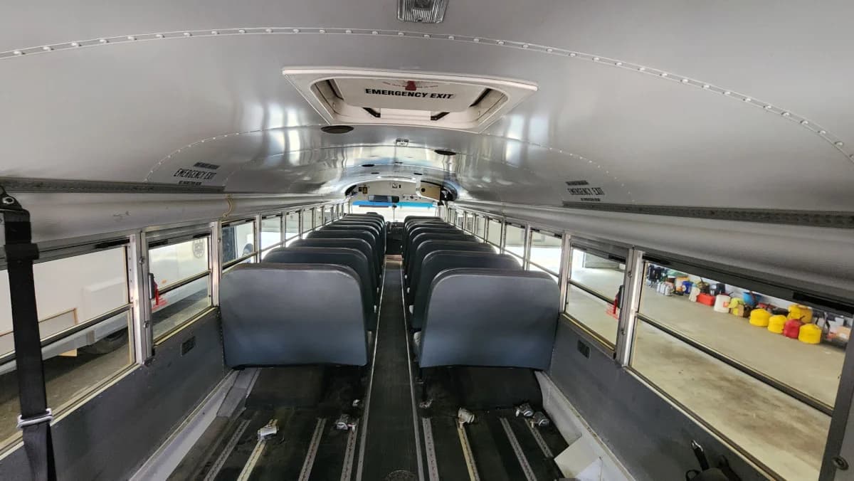 2011 Blue Bird Vision A/C - Image 12