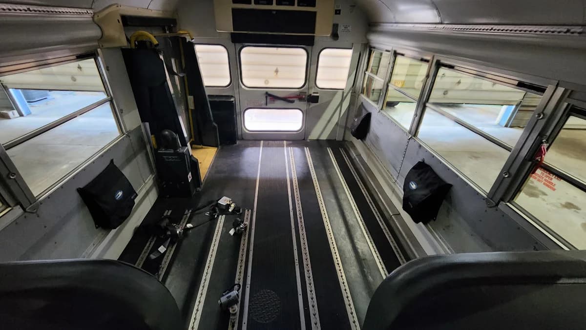 2011 Blue Bird Handy Bus A/C ADA - Image 9