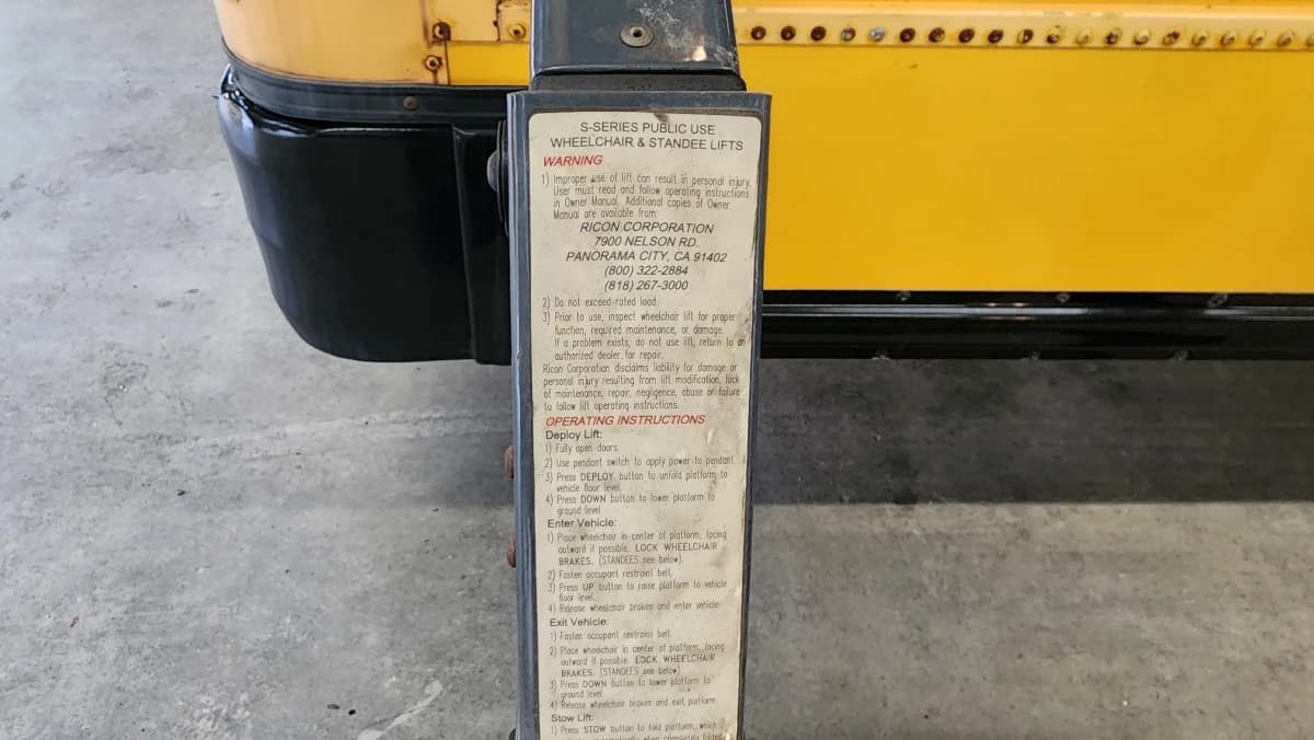 2011 Blue Bird Handy Bus A/C ADA - Image 13