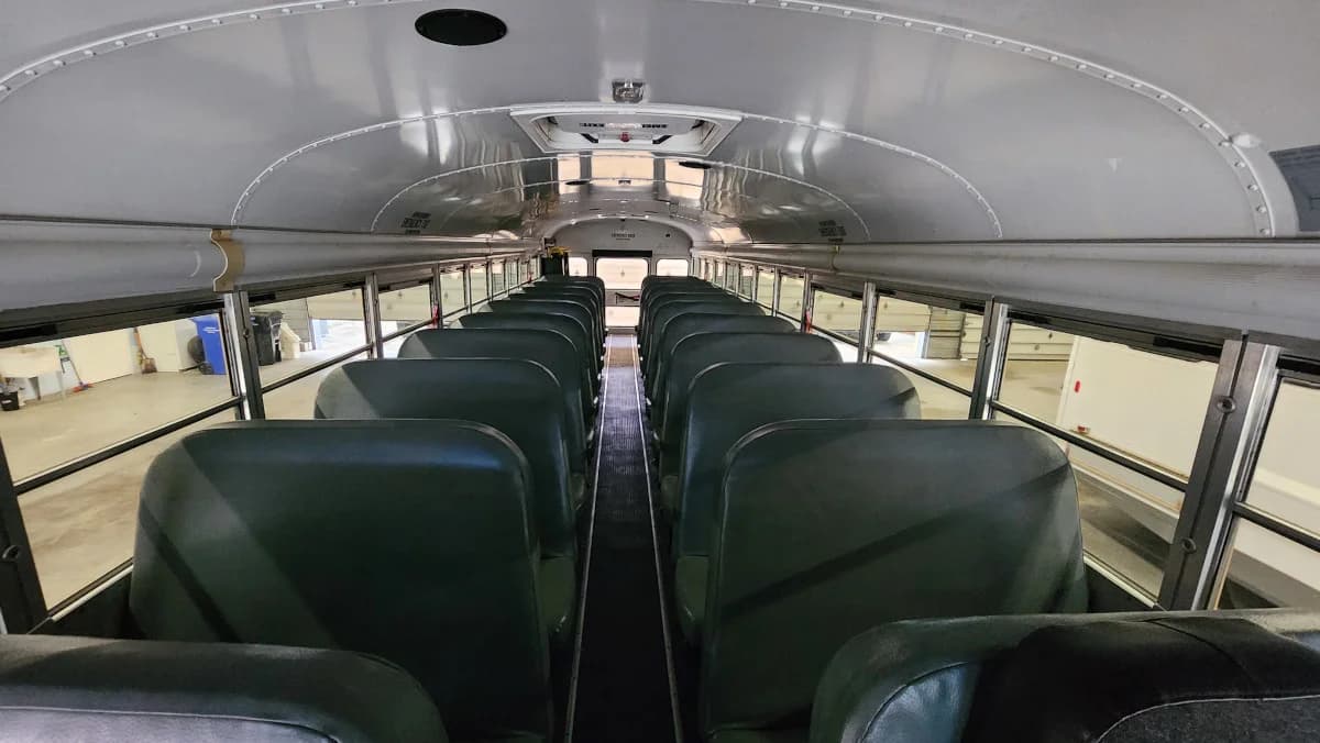 2012 Blue Bird Handy Bus ADA - Image 7