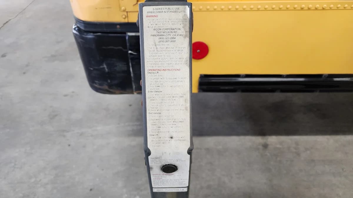 2012 Blue Bird Handy Bus ADA - Image 13