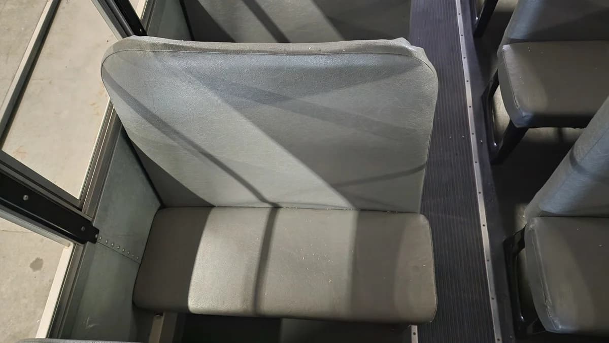 2013 International CE A/C ADA Bus - Image 14