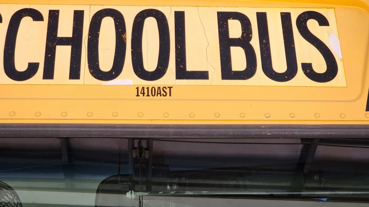 2014 International CE A/C ADA Bus - Image 12