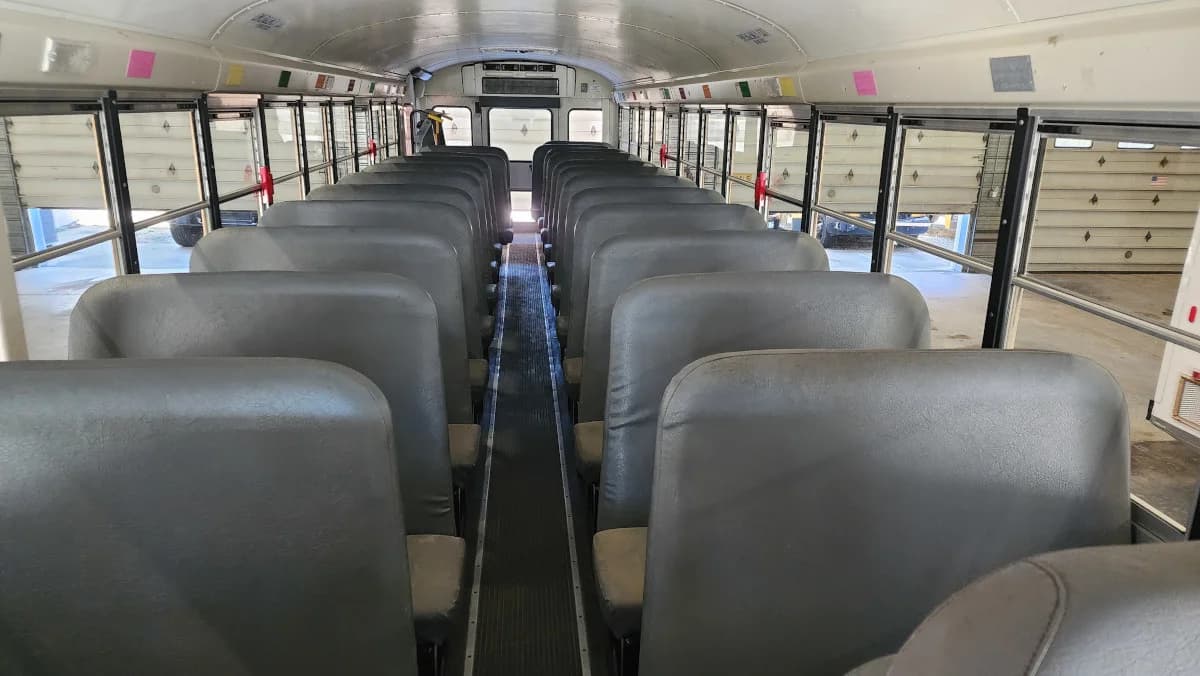 2014 International CE A/C ADA Bus - Image 7