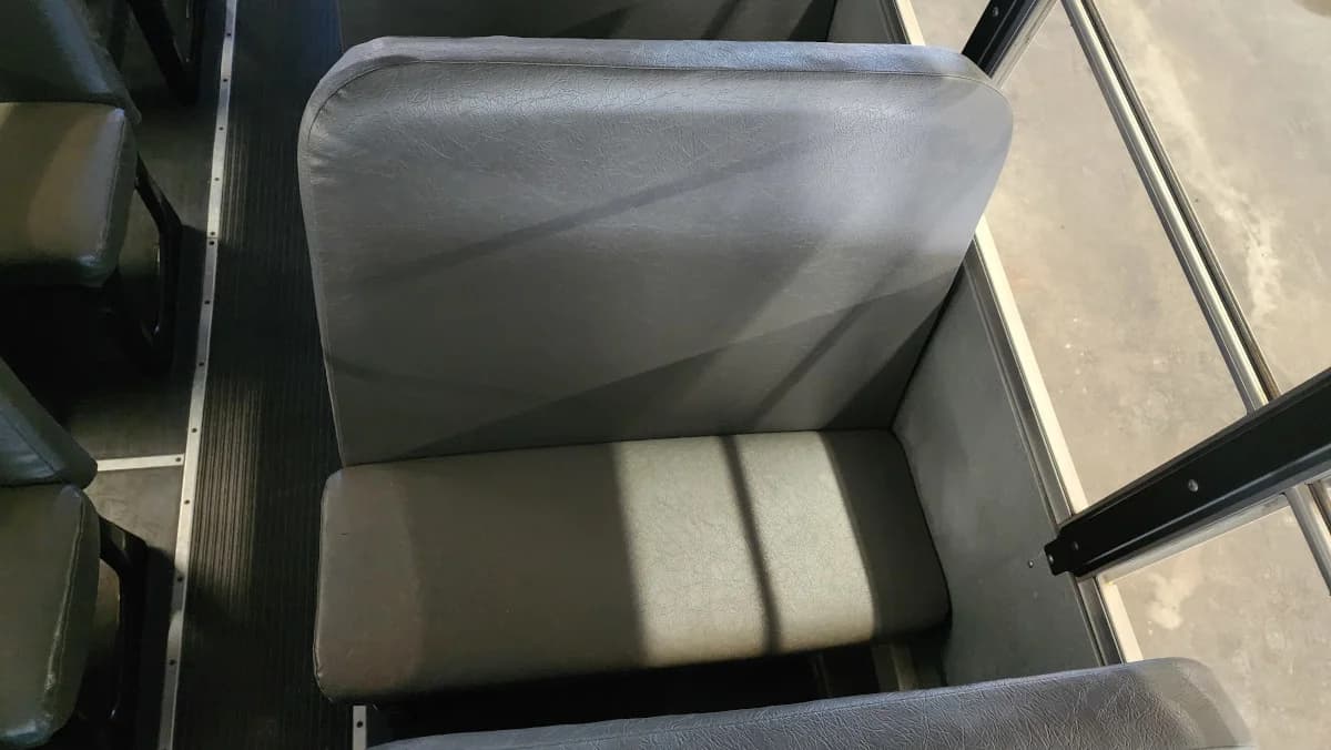 2014 International CE A/C ADA Bus - Image 9