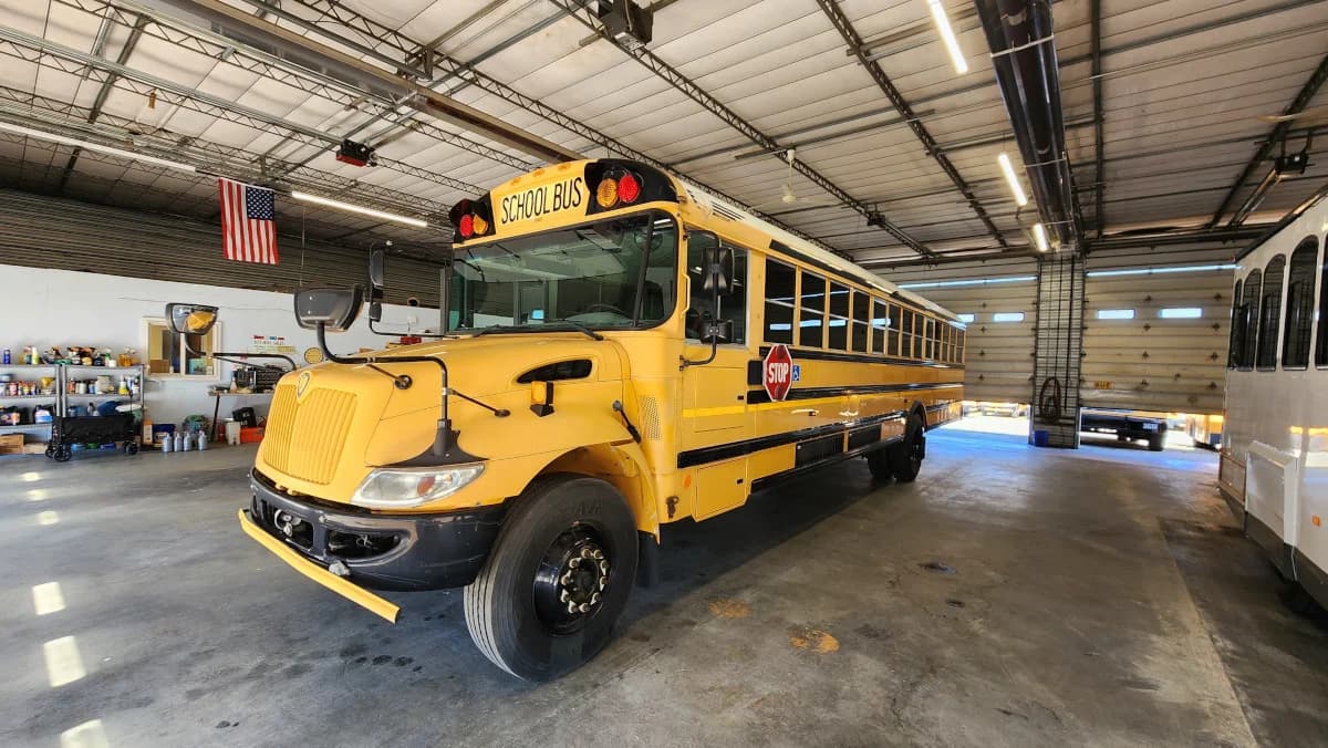 2014 International CE A/C ADA Bus - Image 15