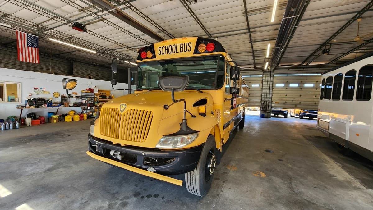 2014 International CE A/C ADA Bus - Image 16