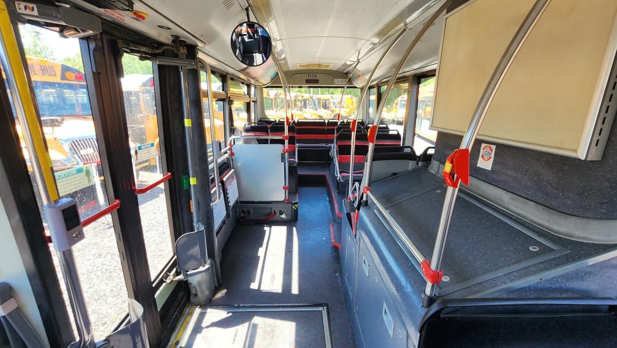 2009 Van Hool 30 Foot ADA Transit - Image 15