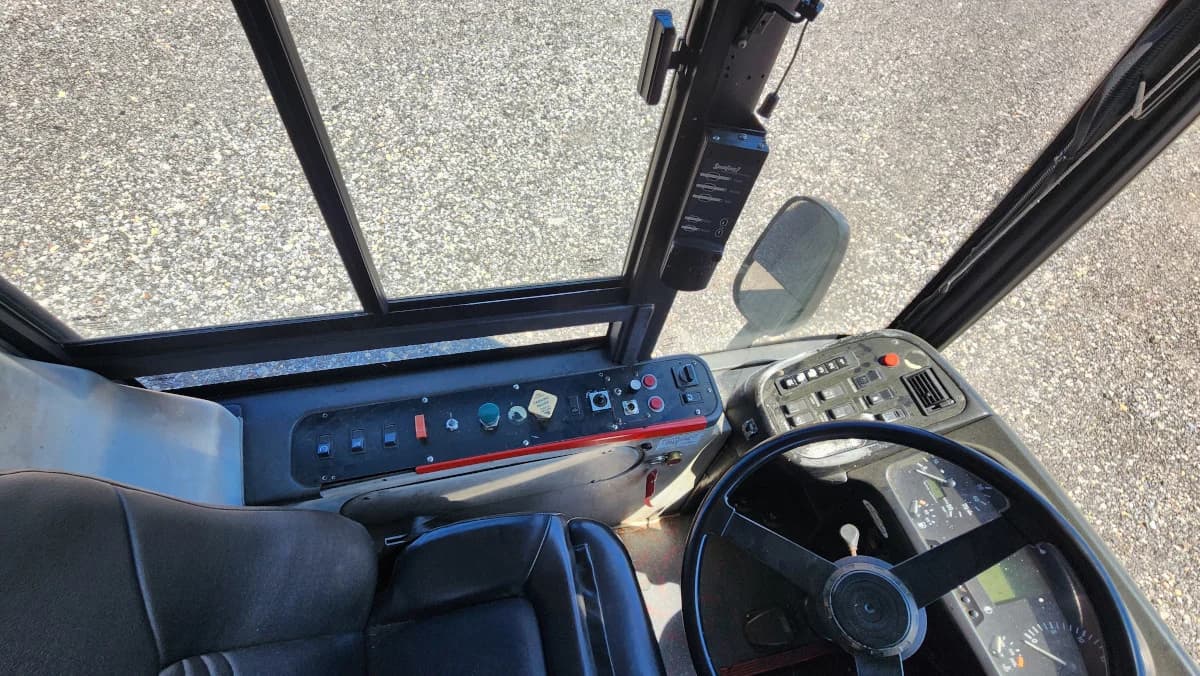 2009 Van Hool 30 Foot ADA Transit - Image 10