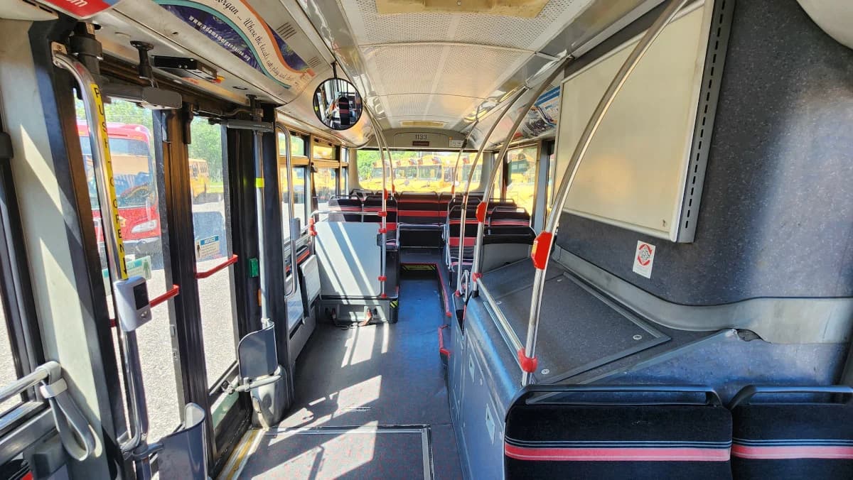 2009 Van Hool 30 Foot ADA Transit - Image 16
