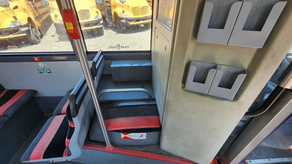2009 Van Hool 30 Foot ADA Transit - Image 26