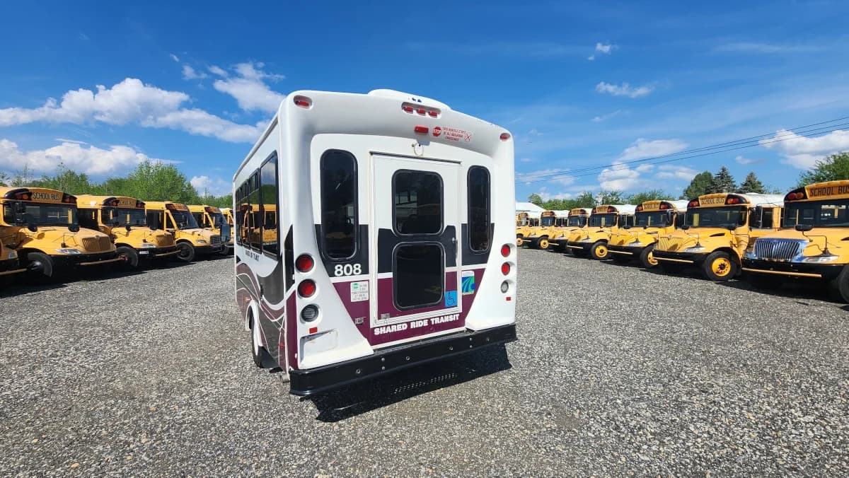 2018 FORD E-450 Non-CDL ADA - Image 38