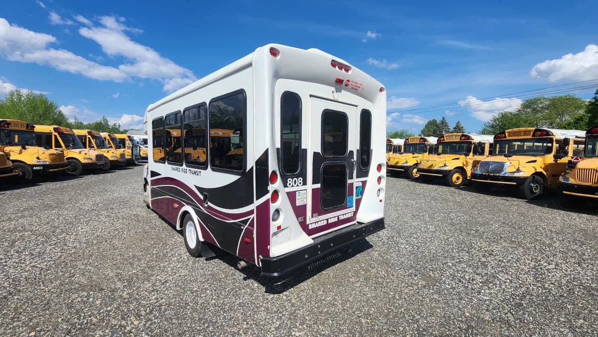2018 FORD E-450 Non-CDL ADA - Image 4