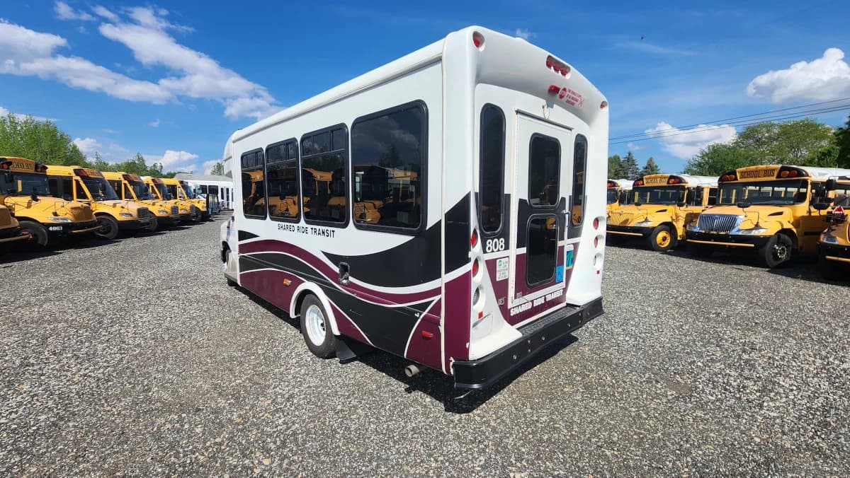 2018 FORD E-450 Non-CDL ADA - Image 39