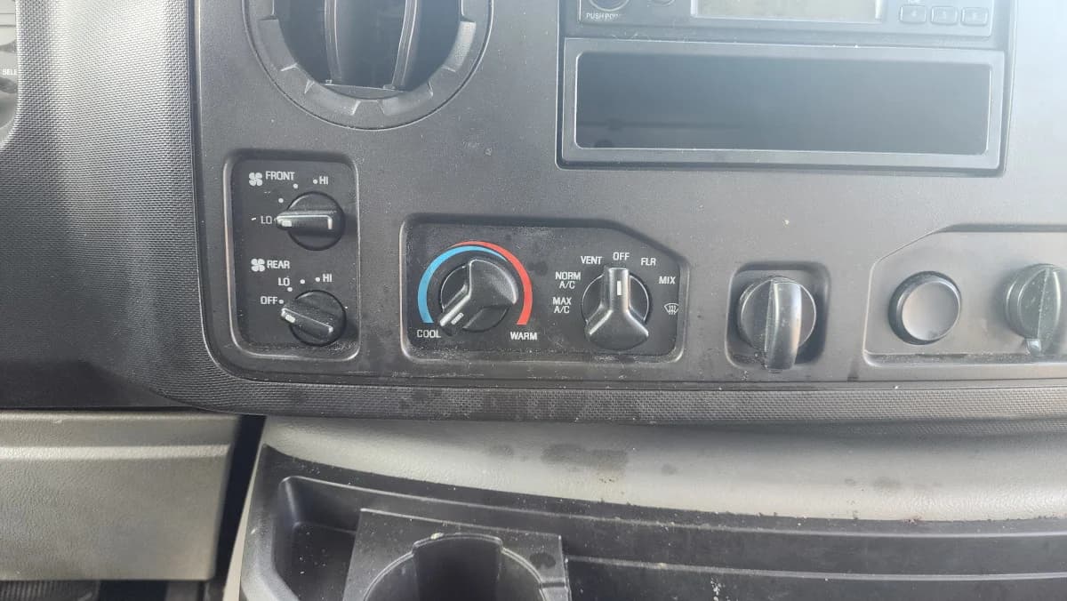 2018 FORD E-450 Non-CDL ADA - Image 21