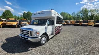2018 Ford E-450 bus