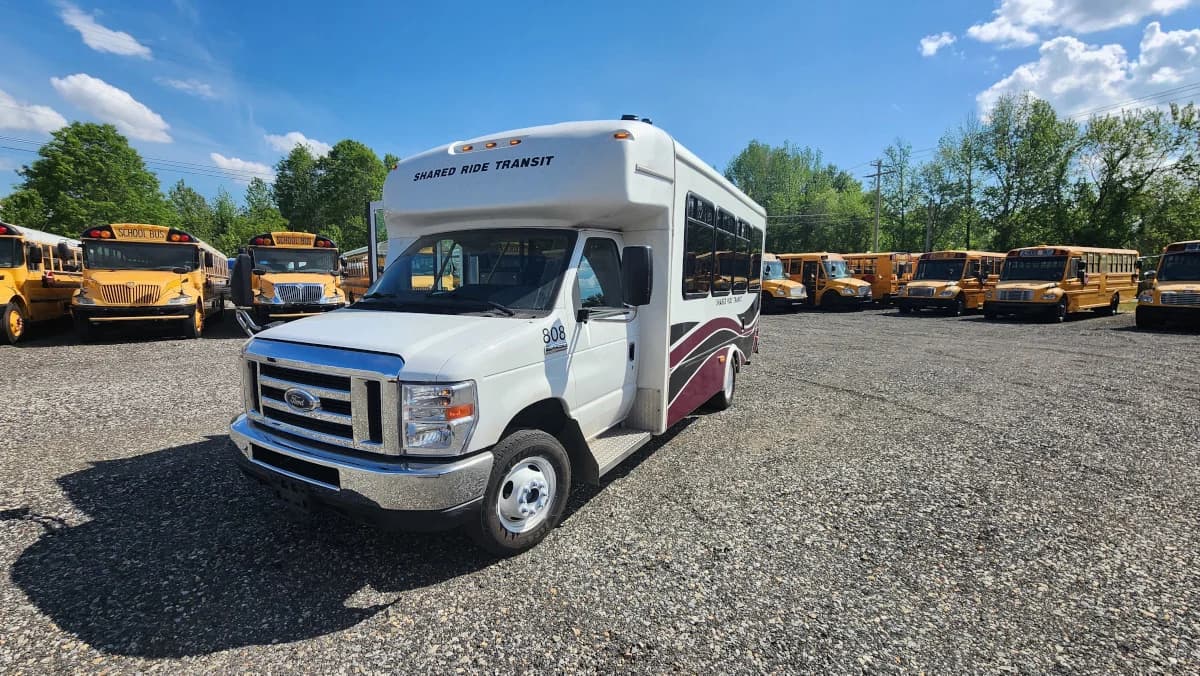 2018 FORD E-450 Non-CDL ADA - Image 1