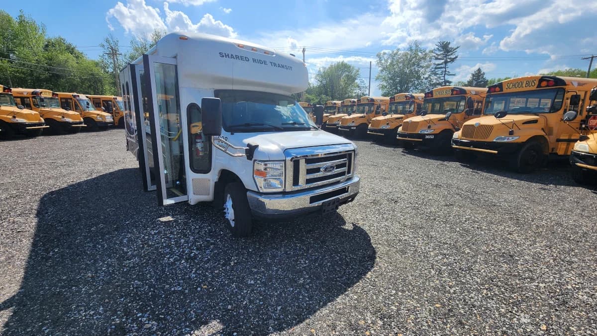 2018 FORD E-450 Non-CDL ADA - Image 34