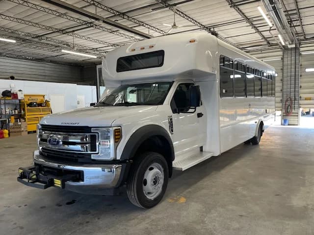 2018 Ford F-550 Starcraft ADA Shuttle - Image 27