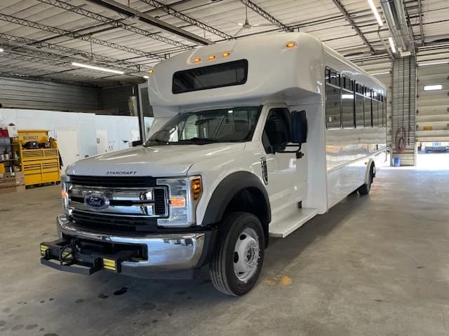 2018 Ford F-550 Starcraft ADA Shuttle - Image 23