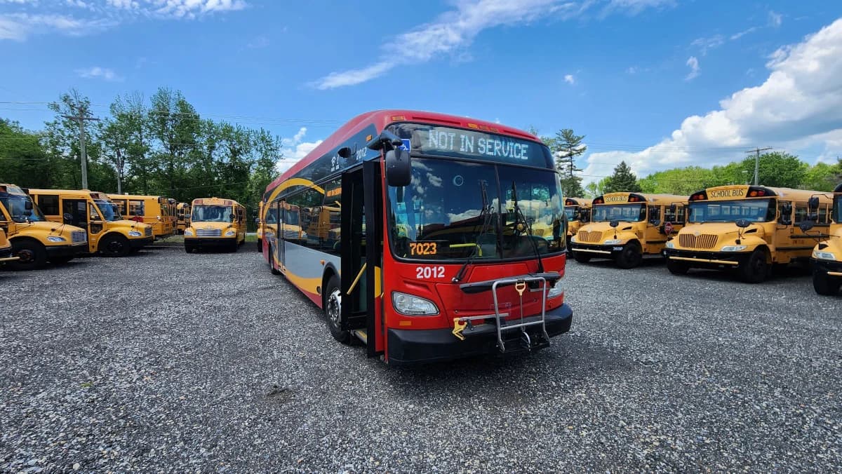 2014 New Flyer 40 Foot Hybrid Transit - Image 39