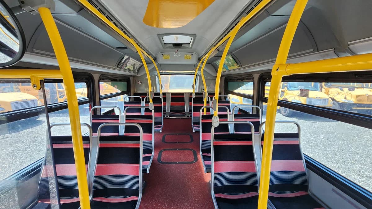 2014 New Flyer 40 Foot Hybrid Transit - Image 21
