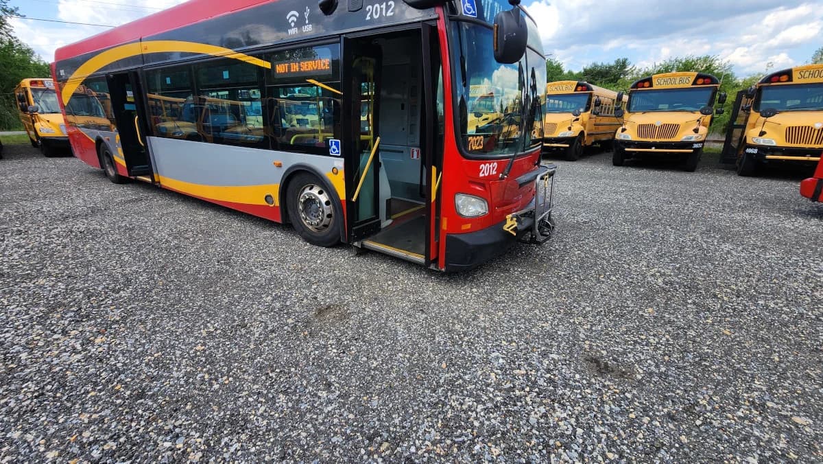 2014 New Flyer 40 Foot Hybrid Transit - Image 30