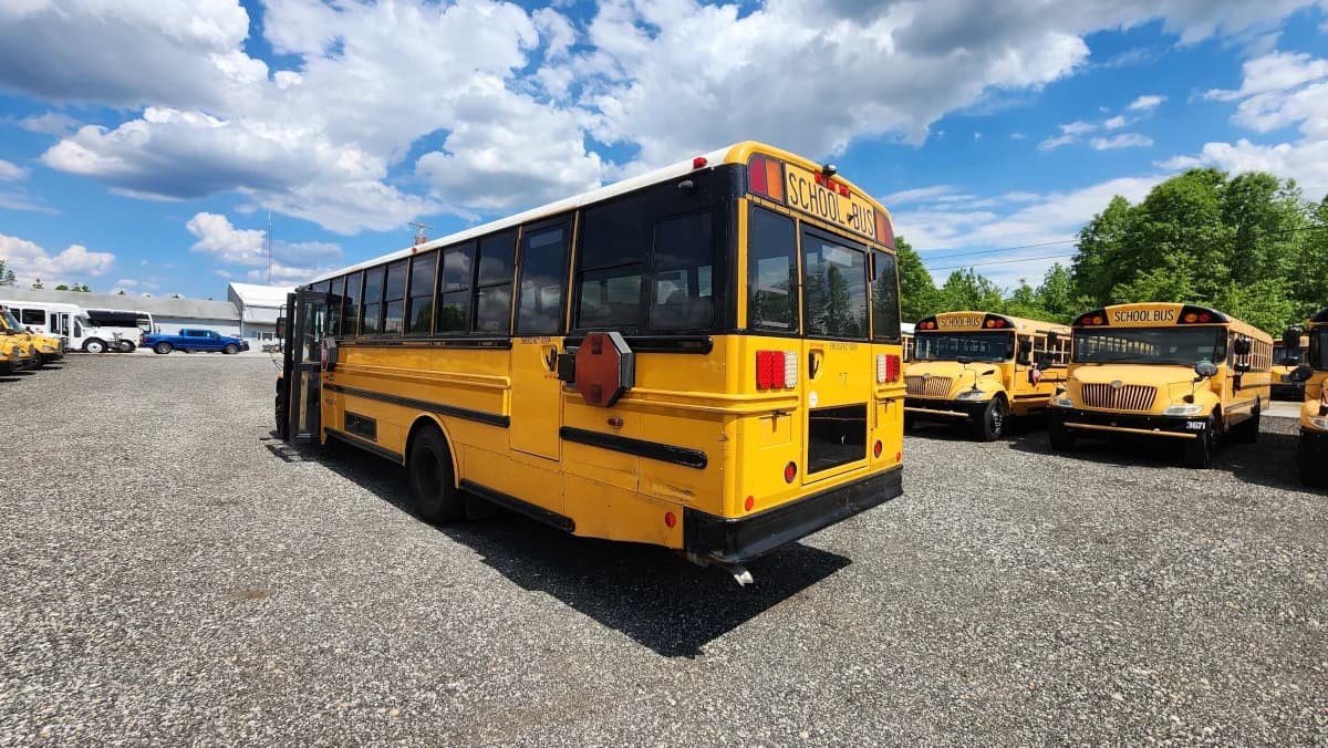 2016 Thomas Dual Door A/C - Image 28