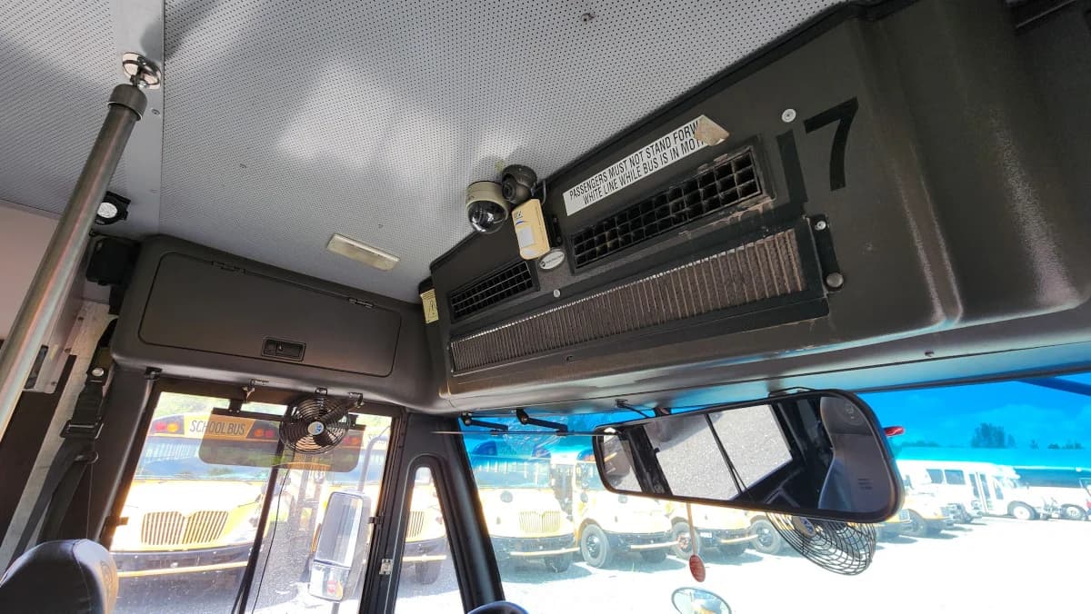 2016 Thomas Dual Door A/C - Image 8
