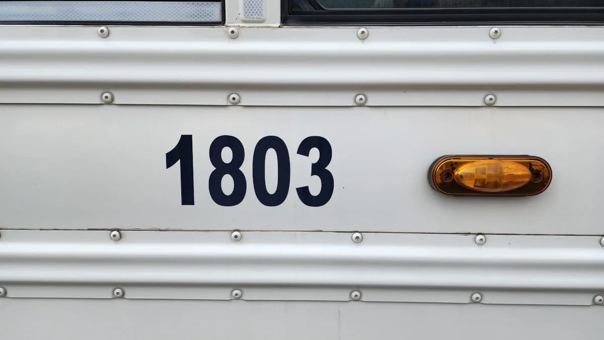 2017 Blue Bird Vision A/C - Image 42