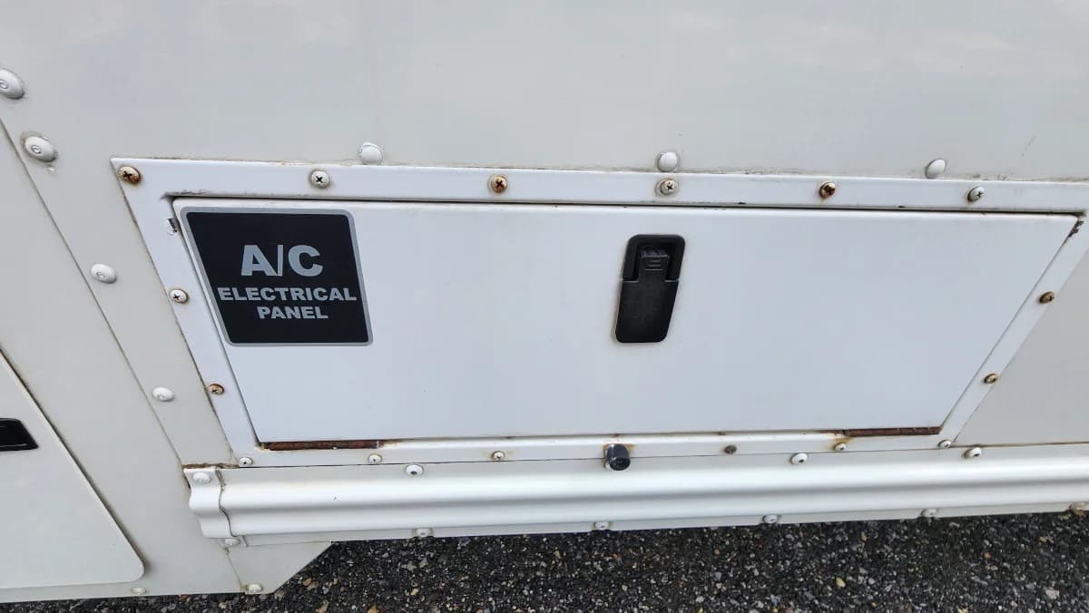 2017 Blue Bird Vision A/C - Image 36