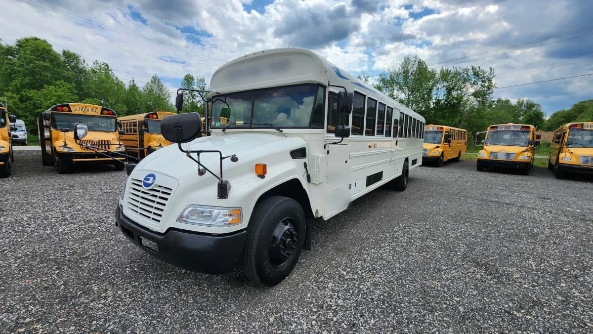 2017 Blue Bird Vision A/C - Image 28