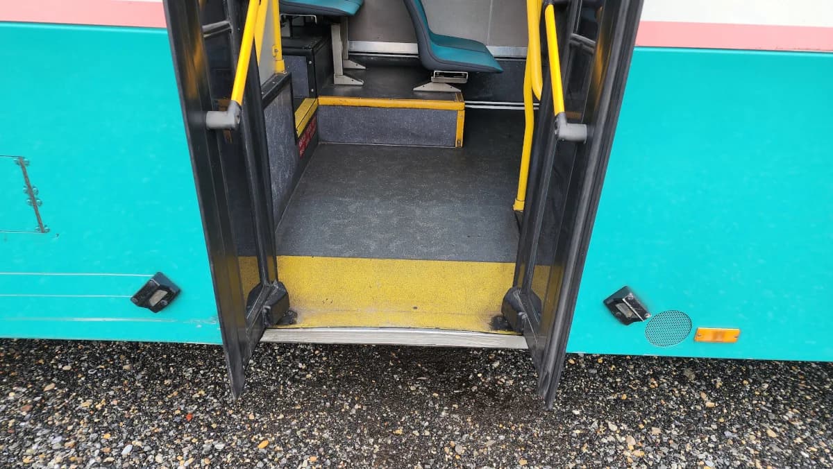 2013 GILLIG 40 Ft Low Floor Transit - Image 6