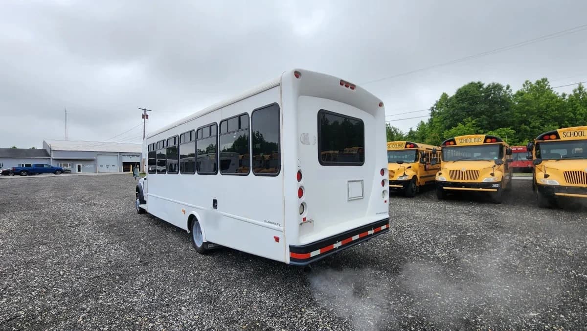 2019 F-550 ADA A/C Shuttle Bus - Image 34