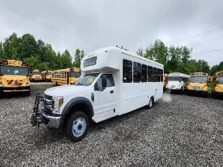 2019 Ford F-550 bus