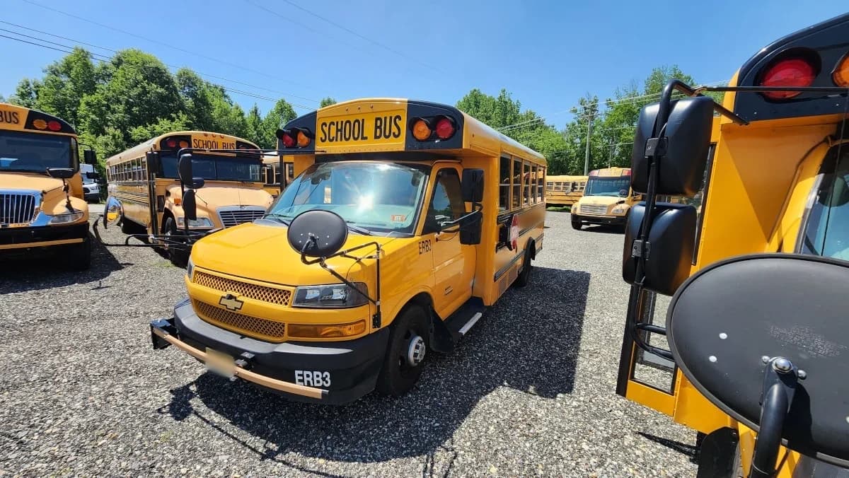 3 Matching 2021 Chevy NJ Spec Minotour 24 Passenger Buses - Image 12