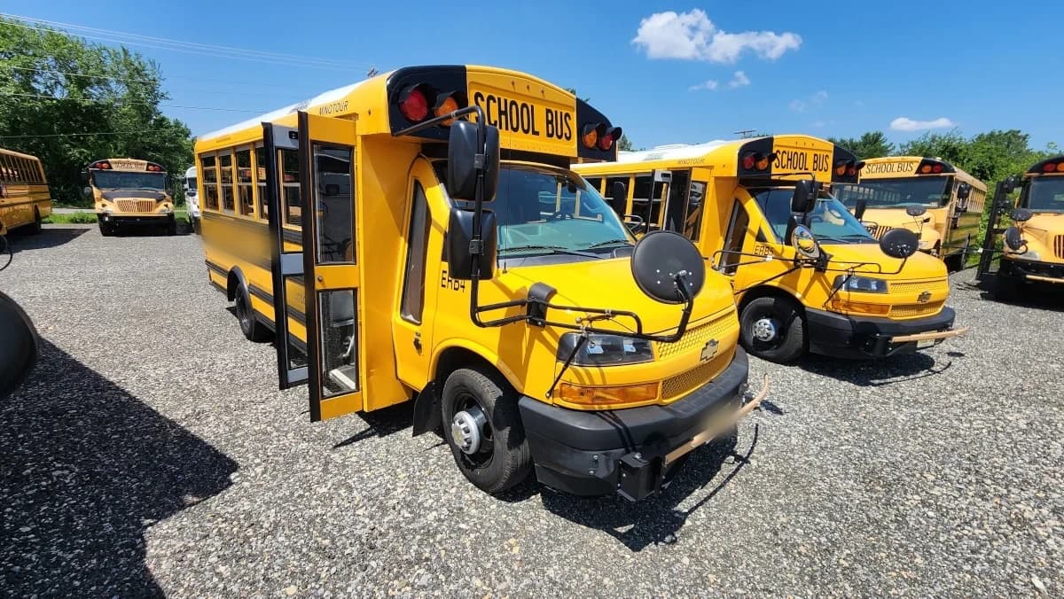 3 Matching 2021 Chevy NJ Spec Minotour 24 Passenger Buses - Image 26