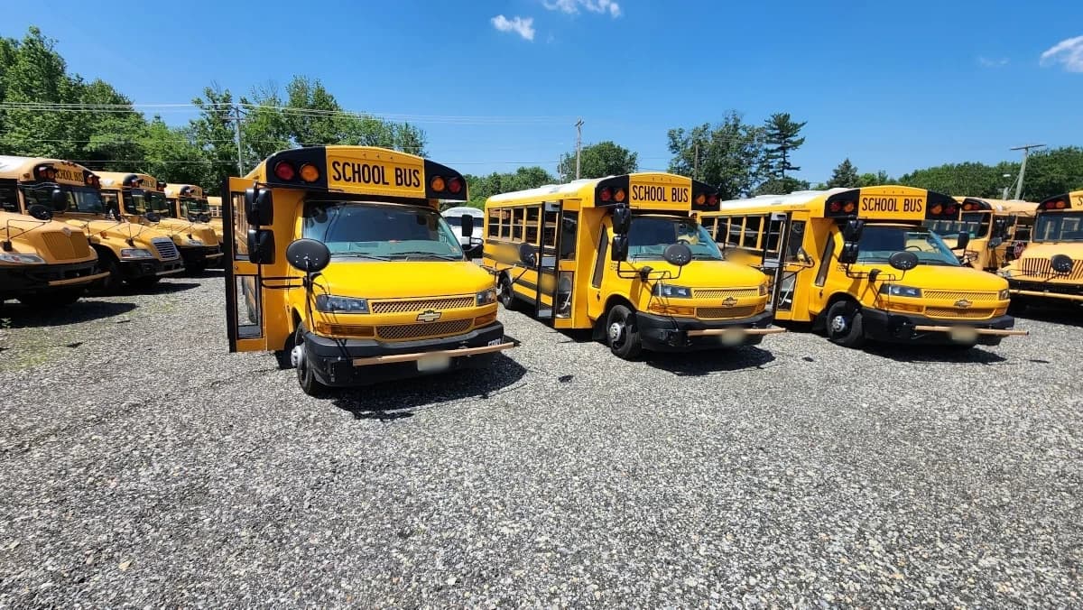 3 Matching 2021 Chevy NJ Spec Minotour 24 Passenger Buses - Image 7