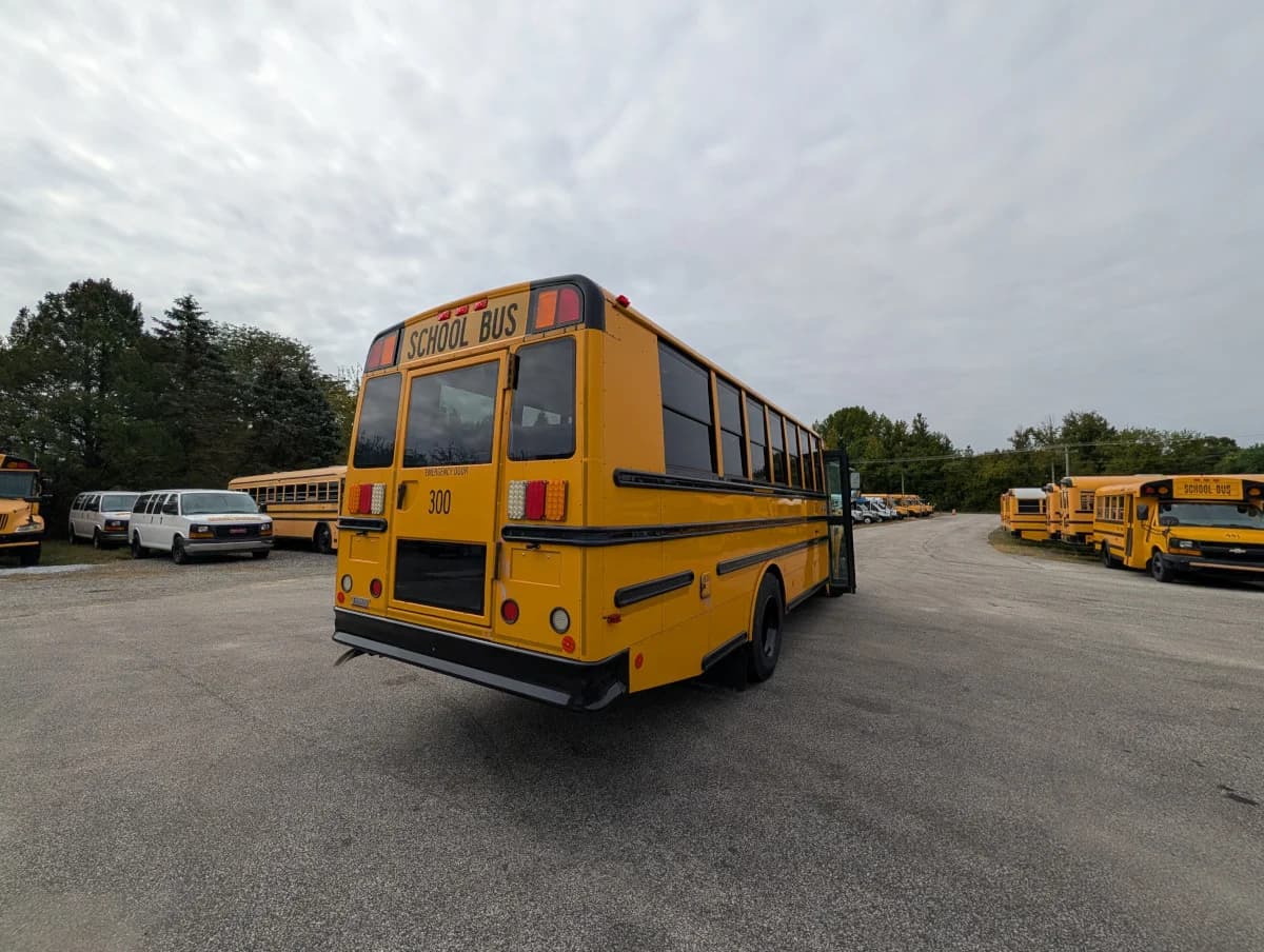 2017 Thomas C2 48 Passenger School Bus - Image 17