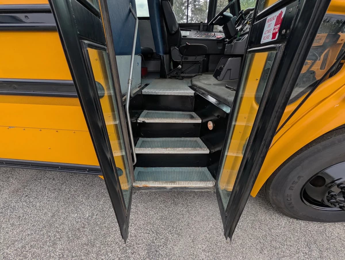 2017 Thomas C2 48 Passenger School Bus - Image 5