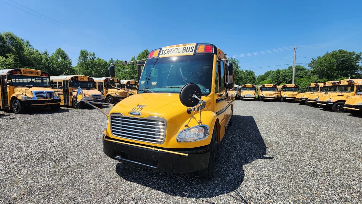 2017 Freightliner Thomas C2 48 - Image 1