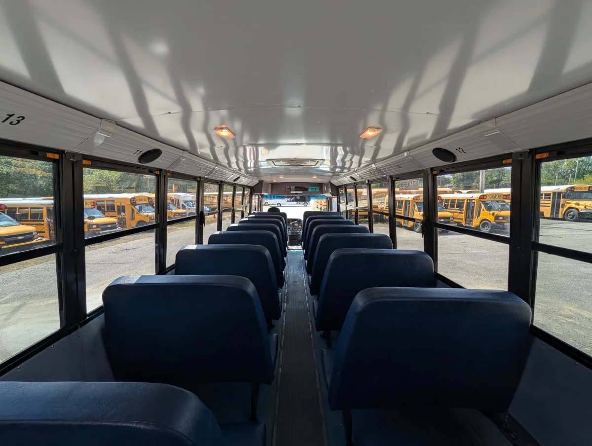 2017 Thomas C2 48 Passenger - Image 11