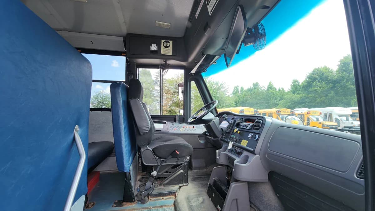 2018 THOMAS SAF-T-LINER C2  - Image 6