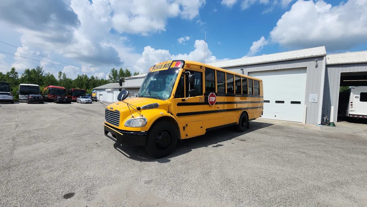 2018 THOMAS SAF-T-LINER C2  - Image 1